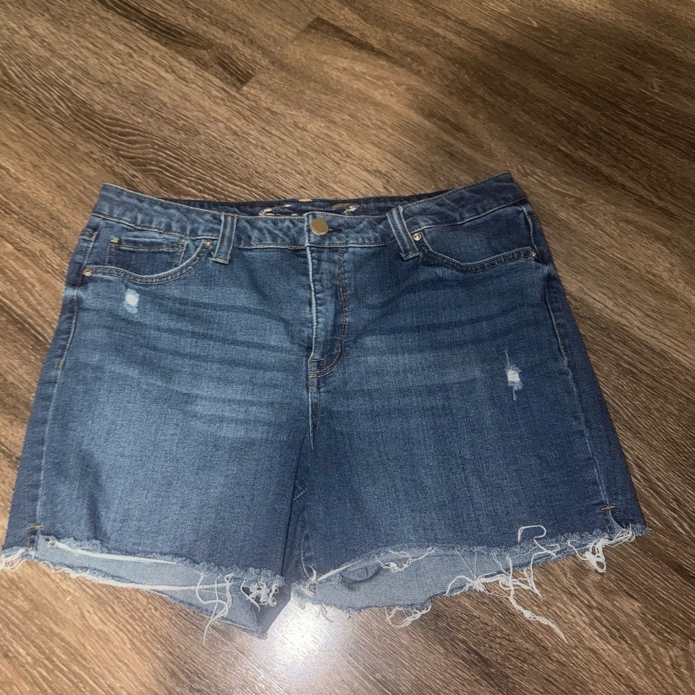 Seven7 Weekend Short Blue Denim Distressed Shorts Size 14